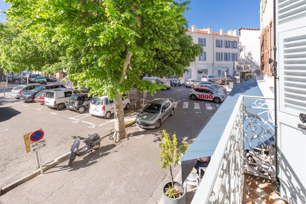Place Amiral Barnaud アンティーブ エクステリア 写真